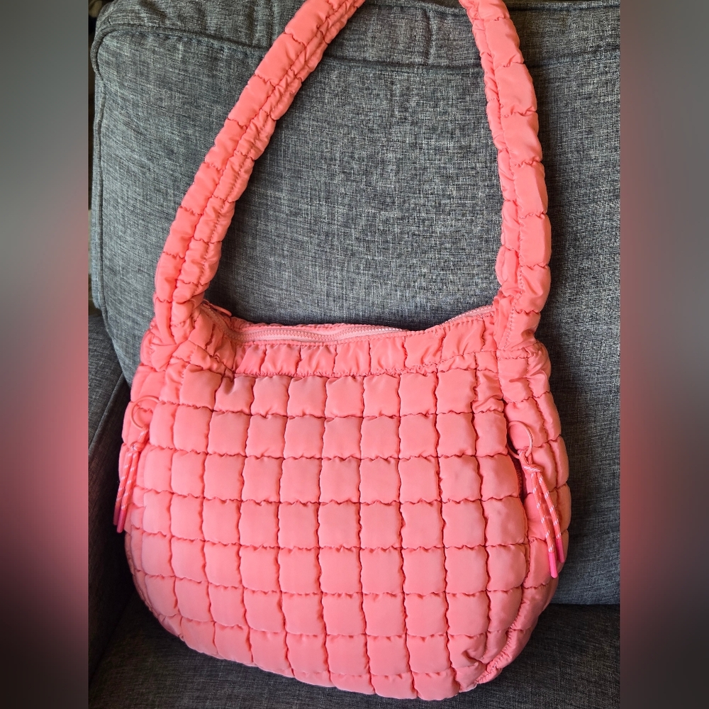 NEW URBANFIT BY UDBAN EXPRESSIONS Nylon Quilted Puffer Hobo Casual Bag Coral